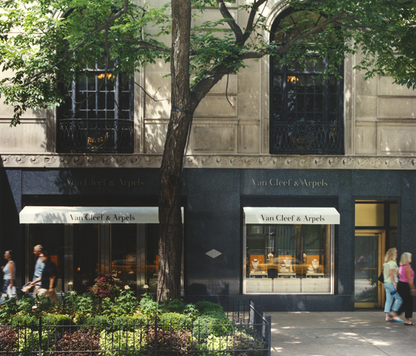 Van Cleef & Arpels COOK ARCHITECTURAL DESIGN STUDIO AWARD WINNING