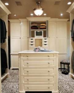 240_Melrose_Closet